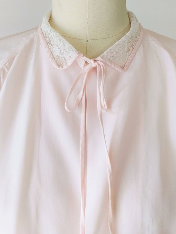 1940s Pastel Pink Rayon Bed Jacket | Vintage 40s … - image 3