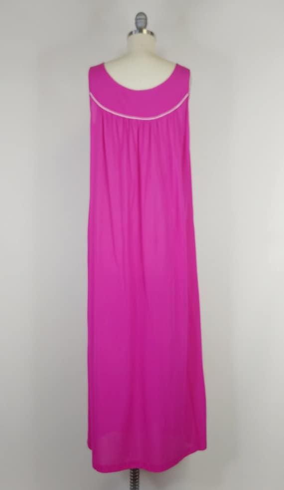1960s Fuschia Pink Nylon Chiffon Nightgown | Vint… - image 7