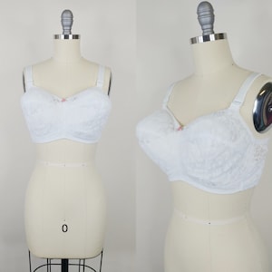 1970s The Sculptress Banderin Enlarging Brassiere | Vintage 70s White Lace Bullet Bra | Women&#39;s Lingerie