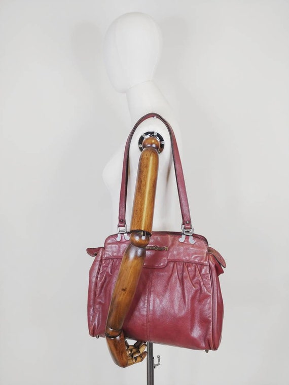 1970s Etienne Aigner Oxblood Leather Shoulder Bag… - image 2