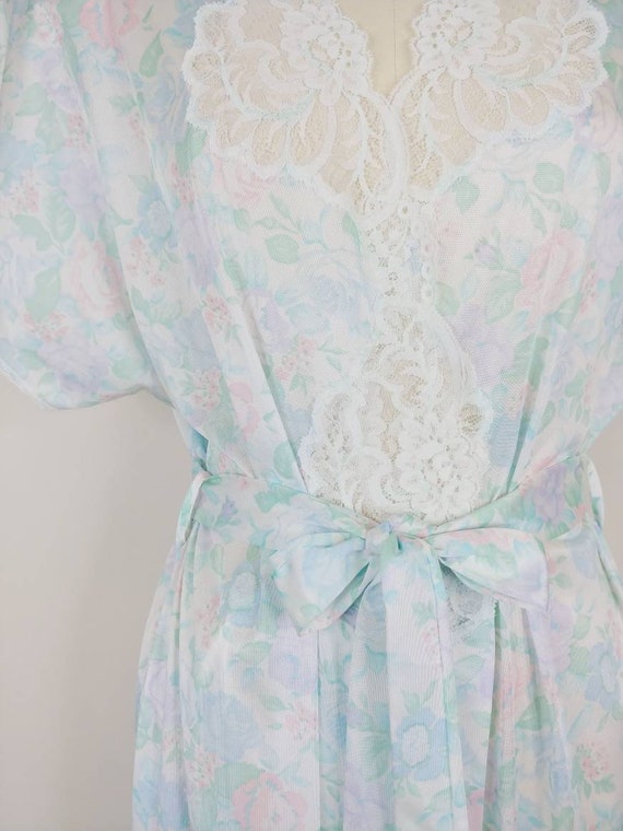 1980s Rose Print Floral Nylon Robe | Vintage 80s … - image 4