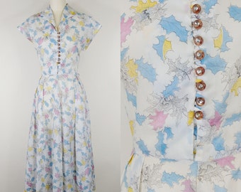 Robe en nylon à imprimé feuille de chêne des années 50 | Robe vintage années 50 à col feuilles et manches courtes