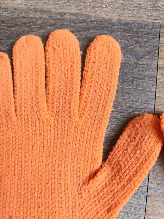 1950s Pumpkin Orange Hand Knit Wrist Gloves | Vin… - image 8