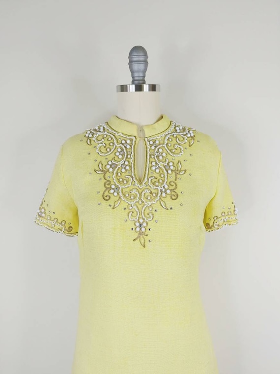 1960s Light Canary Yellow Beaded Cocktail Dress |… - image 3