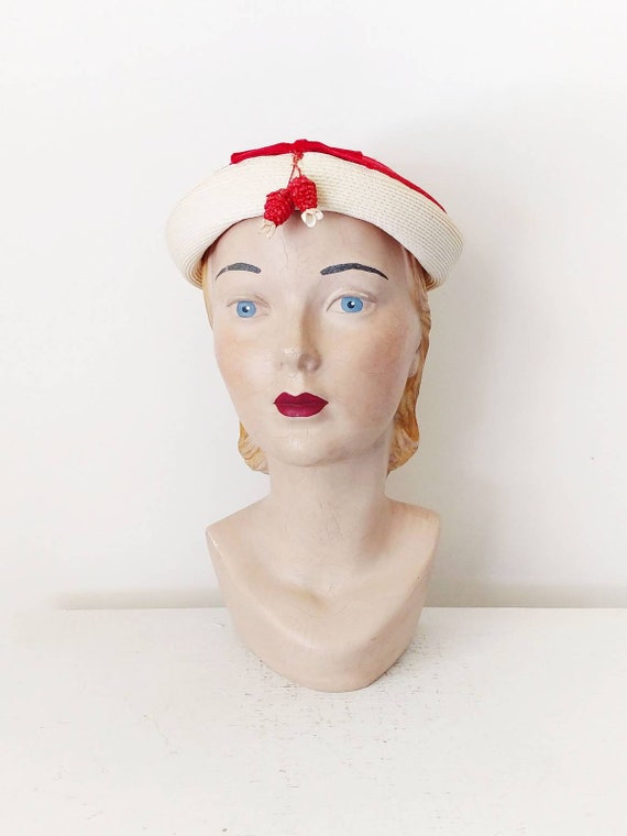 1940s Summer Berries Red and Cream Woven Hat  | V… - image 2