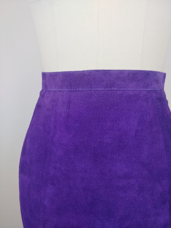 1980s Deadstock Purple Suede Pencil Skirt | Vinta… - image 3