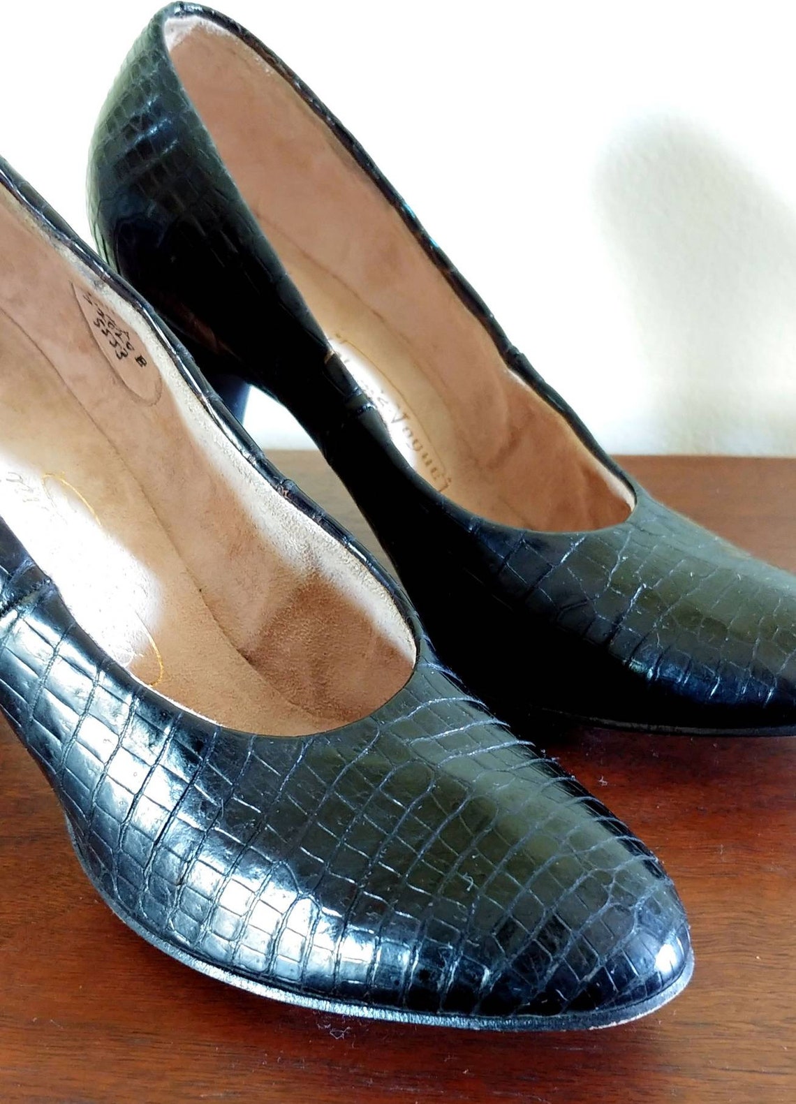 alligator skin pumps