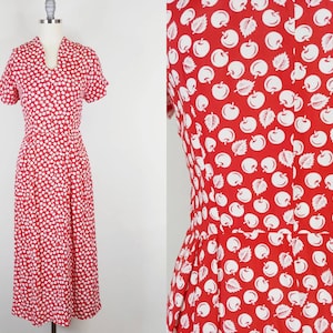 1940s Apple Novelty Print Rayon Dress | Vintage 40s Red White Short Sleeve Dress  | Women's Clothing XS 24 Waist