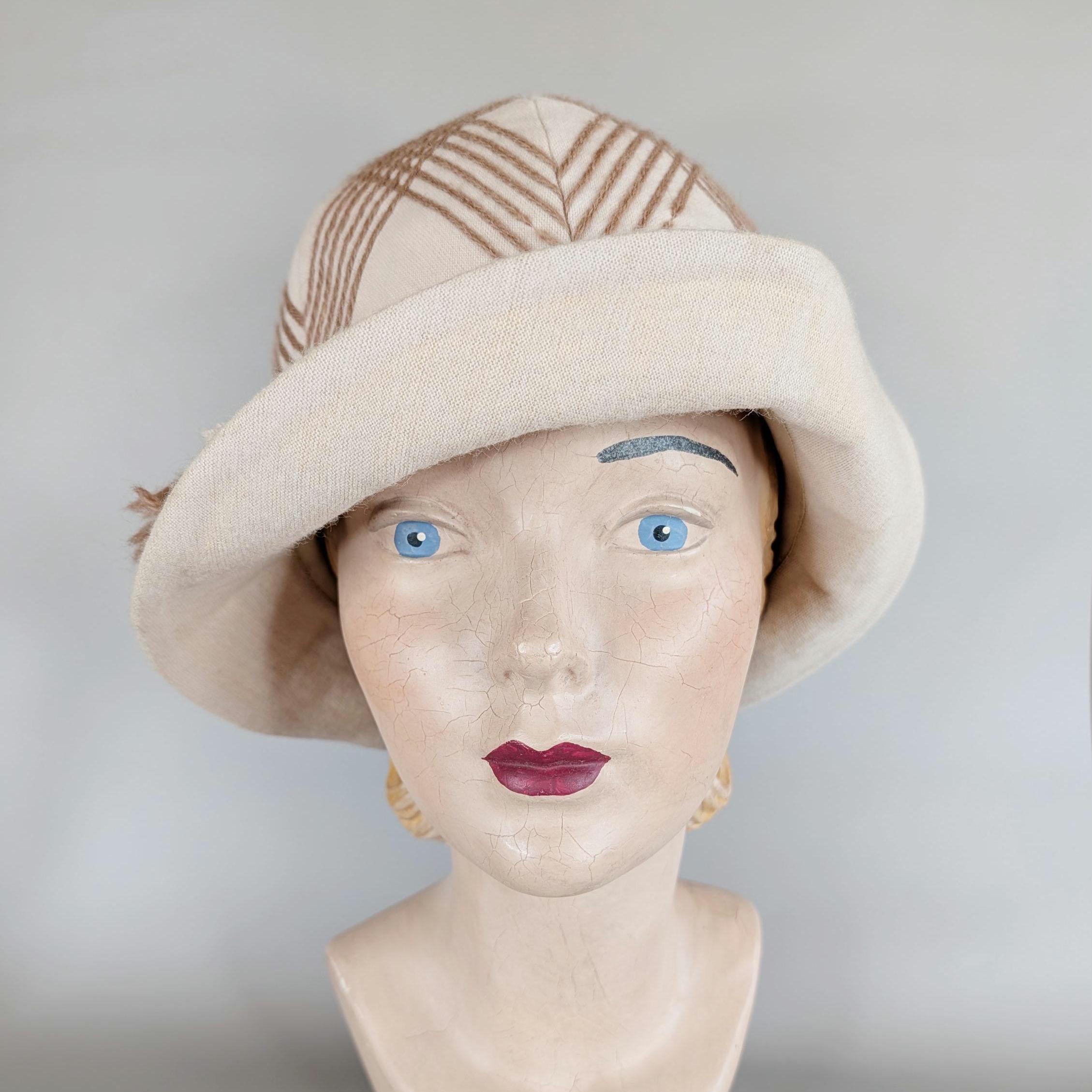 Vintage Schiaparelli Paris Pillbox Hat Woven Straw Bronze Metallic French 1950s Vintage Schiaparelli Hat - Etsy Canada main image 2