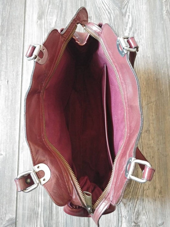 1970s Etienne Aigner Oxblood Leather Shoulder Bag… - image 7