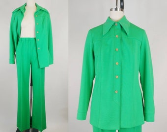 1970s Alex Coleman Kelly Green Double Knit Polyester Pant Suit | Vintage 70s Collared Button Down Top Trousers | Women's Two Piece Set XS