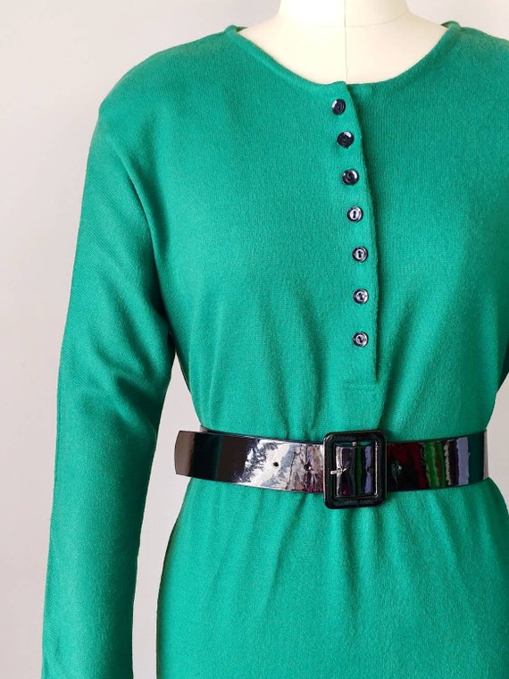 1970s Emerald Green Knit Henley Dress | Vintage 7… - image 4