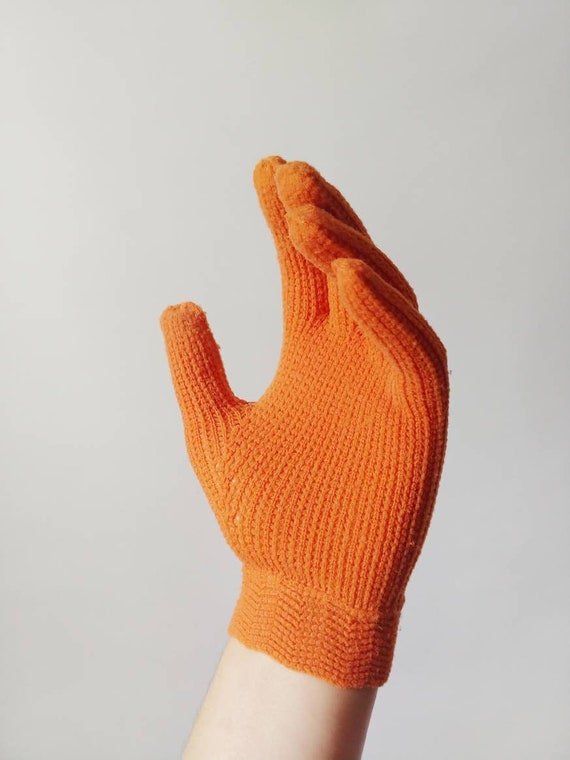1950s Pumpkin Orange Hand Knit Wrist Gloves | Vin… - image 4