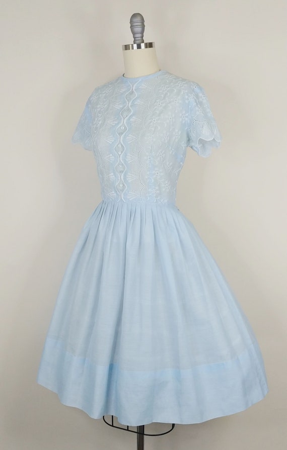 Vintage 1960s Light Blue Embroidered Cotton Day D… - image 5