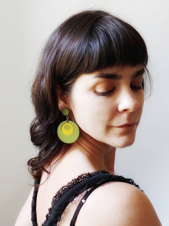 1960s Leather Mod Earrings | Vintage 60s Avocado … - image 3