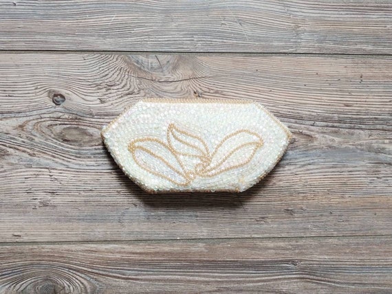 1960s Faux Pearl Sequin Beaded Purse | Vintage 60… - image 1