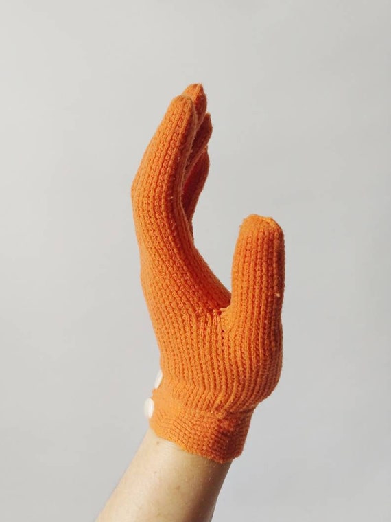 1950s Pumpkin Orange Hand Knit Wrist Gloves | Vin… - image 3