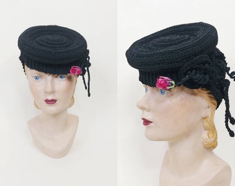 1940s Crochet Bumper Tilt Hat | Vintage 40s Black Hat