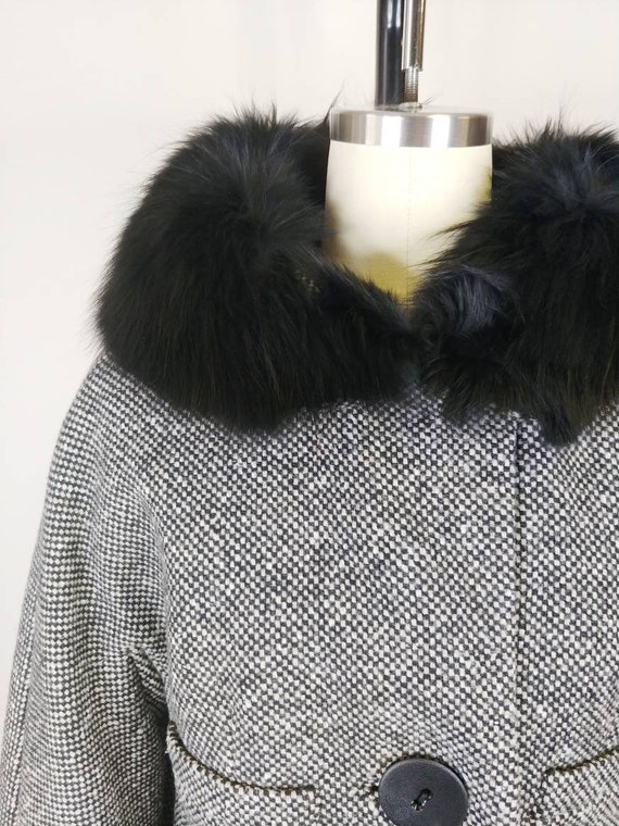 1960s Black and White Wool Tweed Fur Collar Suit … - image 3