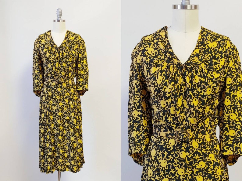 1930s Black and Yellow Rayon Dress Vintage 30s V Neck Day Dress Women's Clothing Large image 1