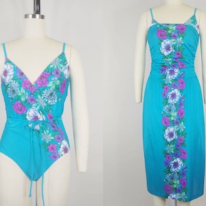 Ensemble de maillots de bain des années 1980 | vintage années 80 Teal Bleu Océan Vert Violet Floral Une Pièce Maillot de Bain BusTier Robe de Bain | Couverture de maillots de bain pour femmes