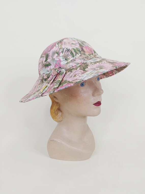 1950s Christine Original Rose Print Cotton Asymmetrical Brim  display picture 1
