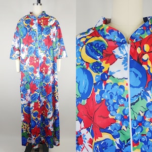 1970s Fruit and Flowers Nylon House Robe | Vintage 70s Zip Front Housecoat