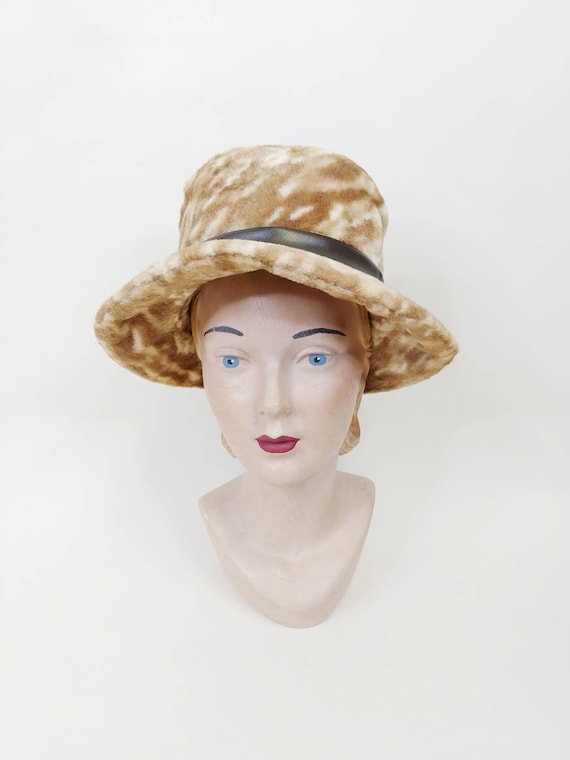 1960s Furry Animal Print Bucket Hat | Vintage 60s… - image 2