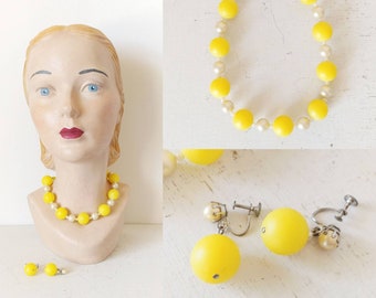 1960s Demi Parure Yellow and White Bauble Bead Necklace and Earrings | Vintage 60s Plastic Beaded Jewelry Set | Women's Spring Jewelry