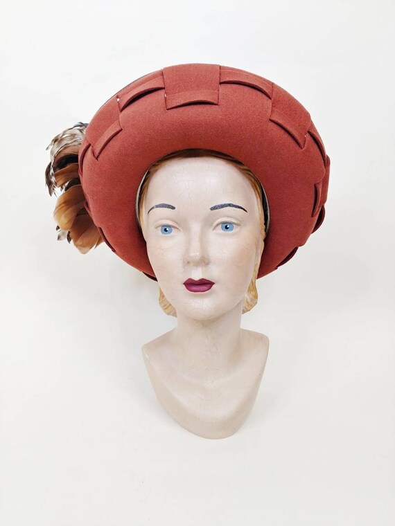 1960s Don Anderson Wool Felt Hat | Rust Brown Feather Breton  display picture 1