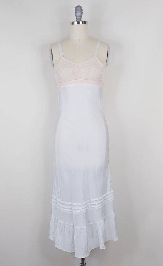 1930s Bias Cut White Slip Built in Bra Vintage 30s Brassiere Slip Dress  Women's Lingerie 32 XS -  Canada