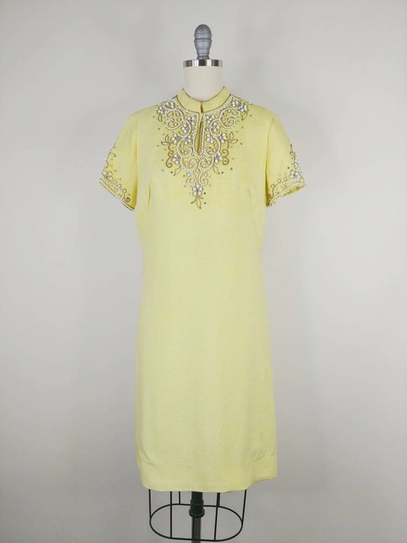 1960s Light Canary Yellow Beaded Cocktail Dress |… - image 8