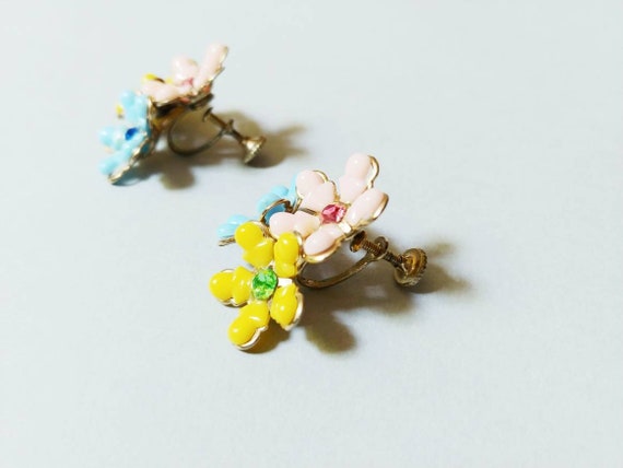 1960s Pink Blue Yellow Plastic Flower Earrings | … - image 4