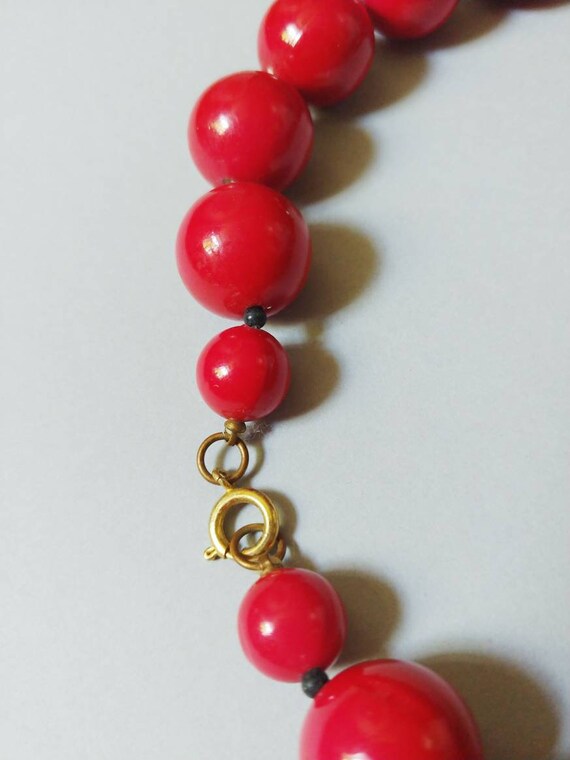 1980s Cherry Red Chunky Beaded Necklace | Vintage… - image 3