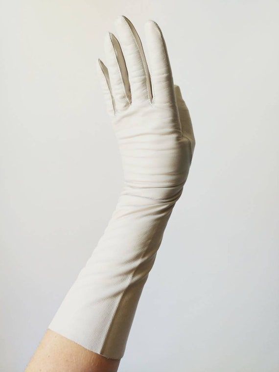 1960s Light Grey Leather Driving Gloves | Vintage… - image 2