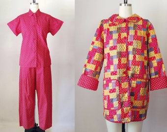 1950s Patchwork Three Piece Lounge Set | Vintage 50s Tommies Red Yellow Pajama Top Pants Quilted Housecoat | Women&#39;s Sleepwear Medium