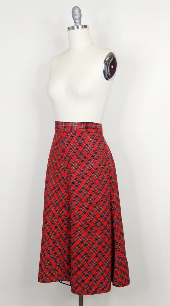 1970s Red Tartan Plaid A Line Wool Skirt | Vintag… - image 4