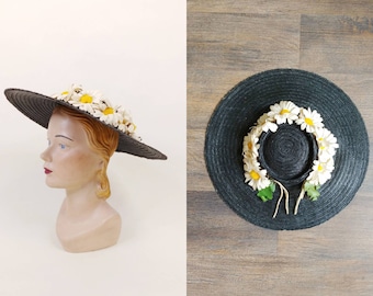 1940s Daisies Black Straw Picture Hat | Vintage 40s Wide Brim Portrait Hat | Women&#39;s Spring Summer Hats