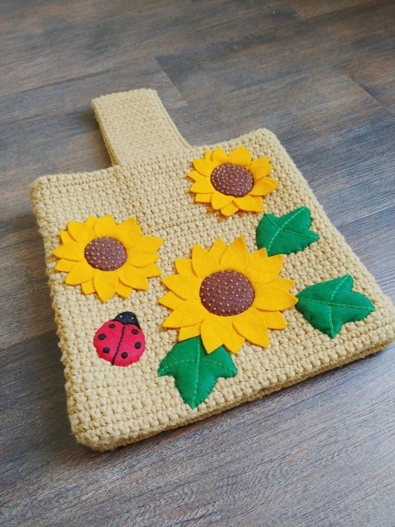 1970s Sunflower Ladybug Crochet Bag  | Vintage 70… - image 5