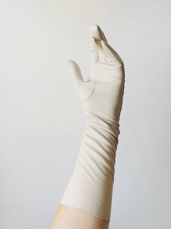 1960s Light Grey Leather Driving Gloves | Vintage… - image 4