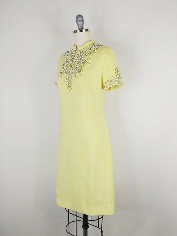 1960s Light Canary Yellow Beaded Cocktail Dress |… - image 5