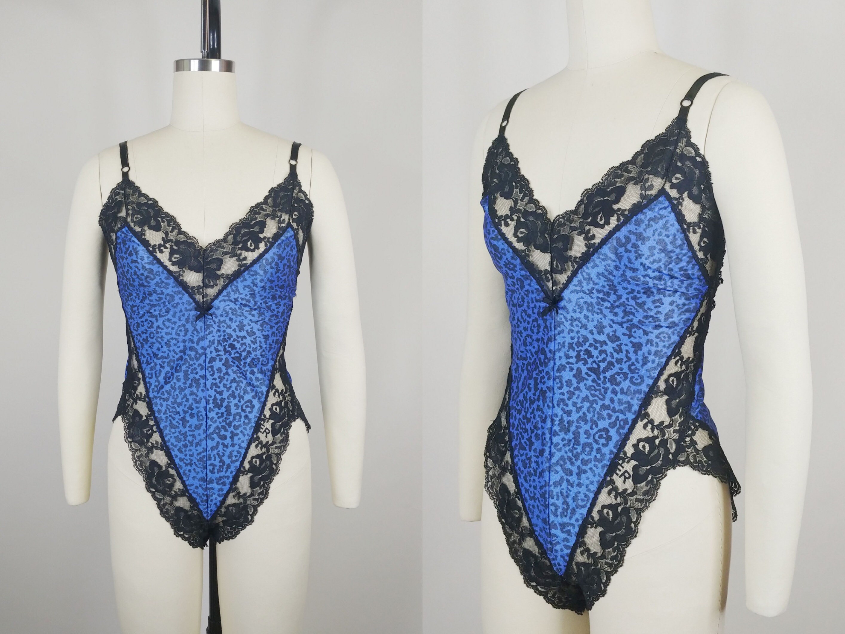 Louis Vuitton Lace Front One-Piece Swimsuit Oxford Blue. Size 36