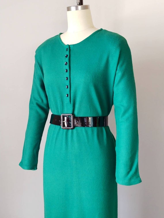 1970s Emerald Green Knit Henley Dress | Vintage 7… - image 6
