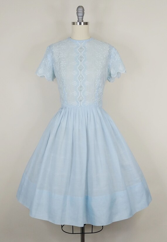 Vintage 1960s Light Blue Embroidered Cotton Day D… - image 2