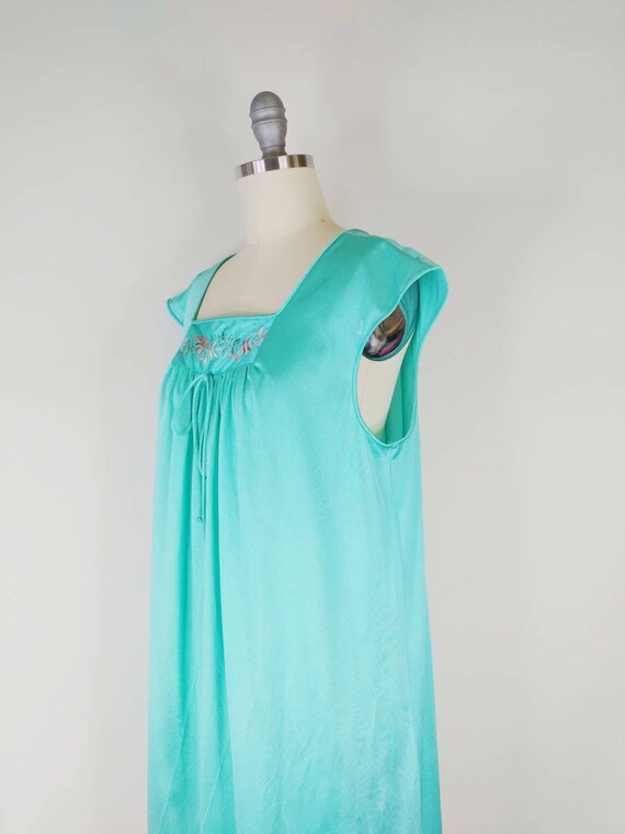 1980s Seafoam Green Nylon Nightgown | Vintage 80s… - image 6