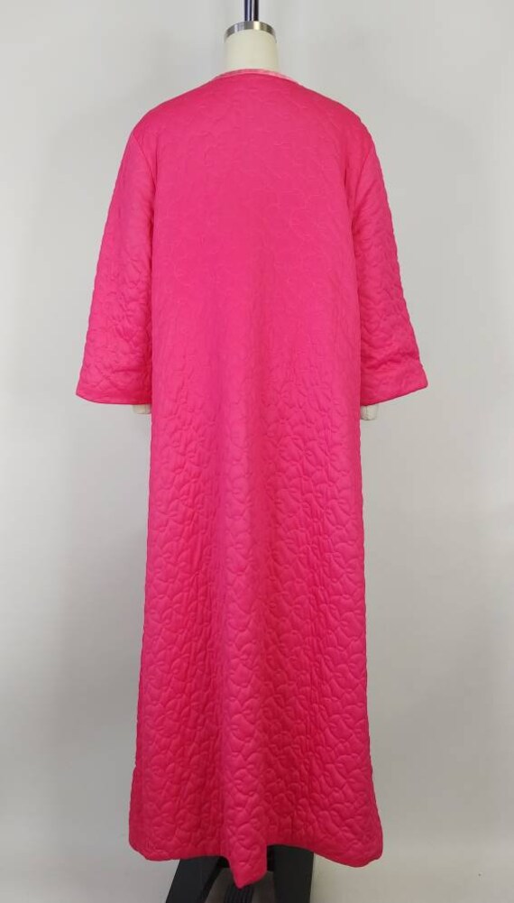 1960s Vanity Fair Hot Pink Quilted Nylon Robe Vinta… Gem