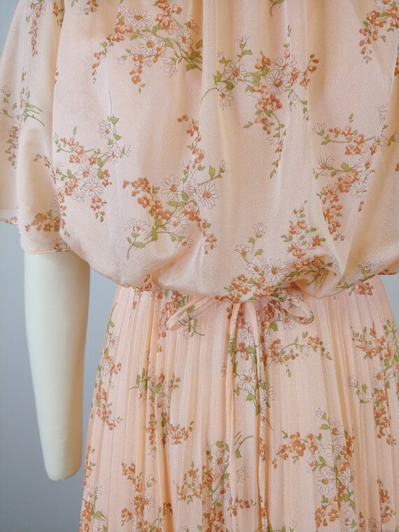 1970s Peach Daisy Print Polyester Maxi Dress | Vi… - image 3