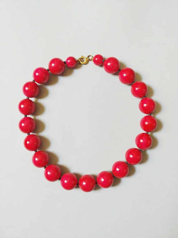 1980s Cherry Red Chunky Beaded Necklace | Vintage… - image 4