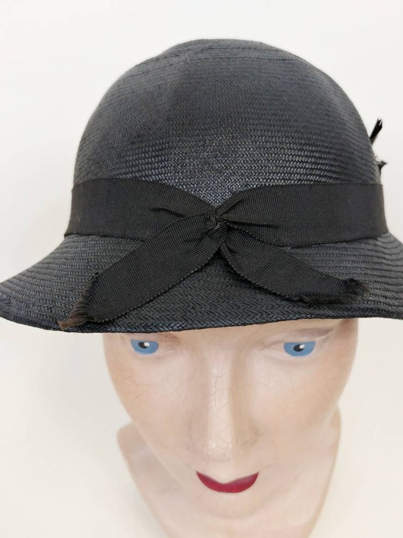 1930s Florence Walton Slouch Hat Vintage 30s Black Red Feather Straw Cloche Hat Women's Hats image 3