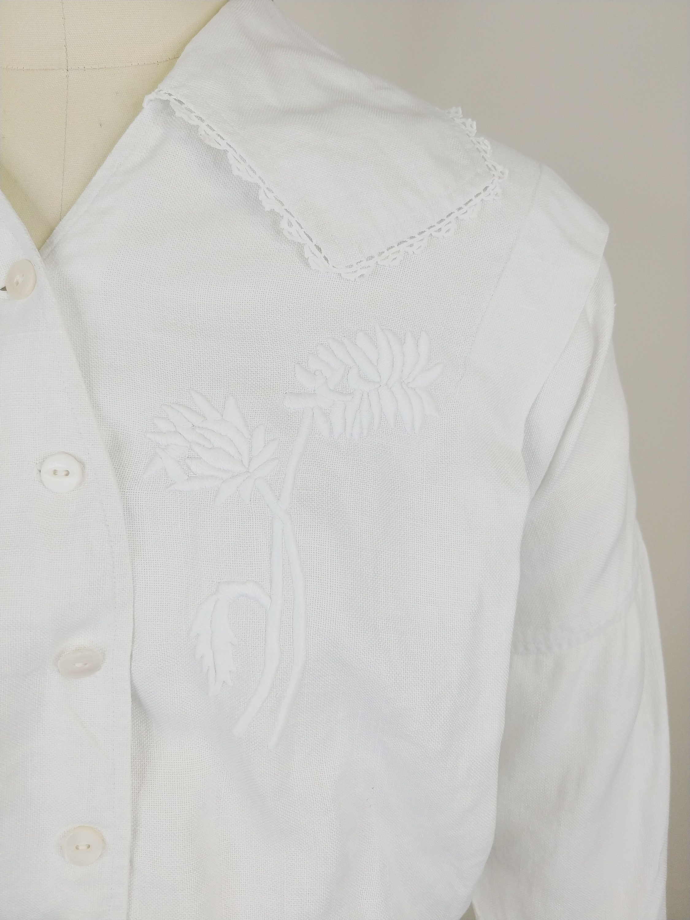 Euro antique(ヨーロッパアンティーク) 1900's~ puff sleeve drawstring neckline white cotton blouseパフスリーブなドローストリングブラウス Euro antique(ヨーロッパアンティーク) 1900's~ puff sleeve
